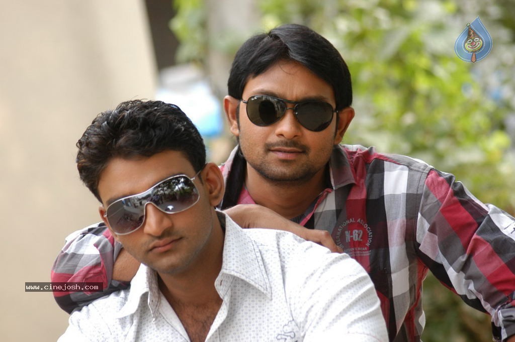 Andarila Nenu Preminchanu Movie Stills - 19 / 31 photos
