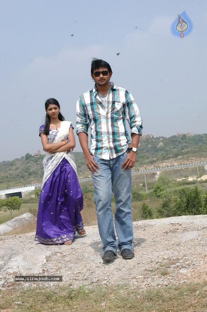 Andarila Nenu Preminchanu Movie Stills - 27 / 31 photos