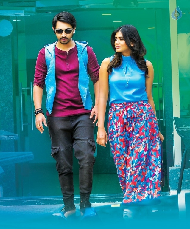 Andhhagadu Movie Photos and Posters Photo 4 of 4
