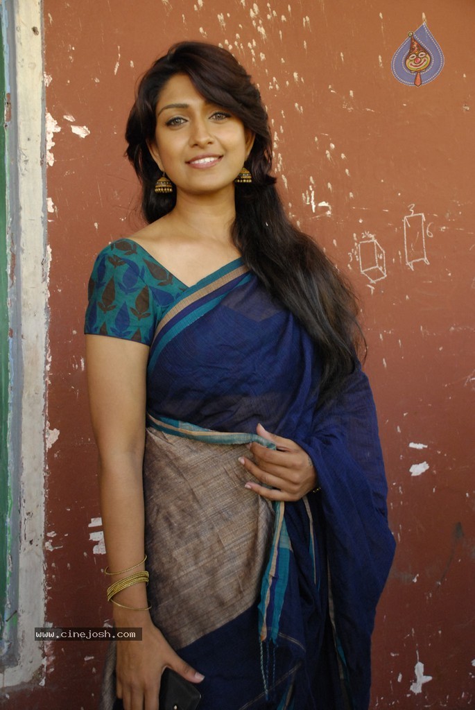 Andhra Mess Tamil Movie Stills - 2 / 56 photos