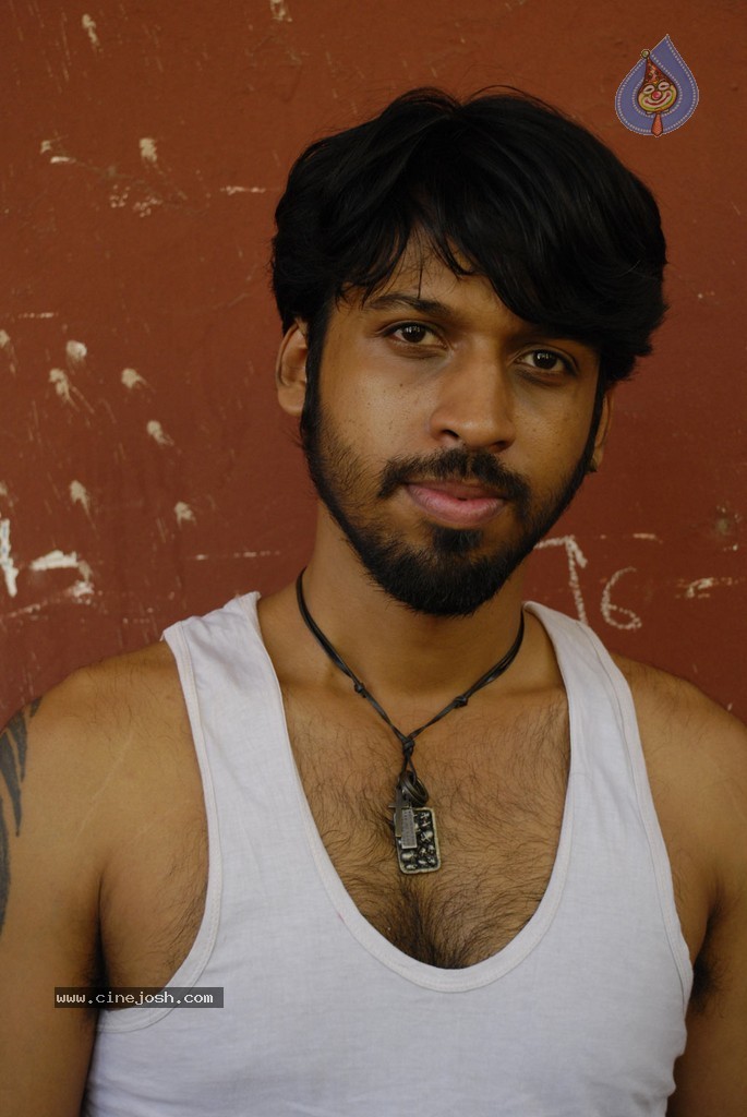 Andhra Mess Tamil Movie Stills - 5 / 56 photos