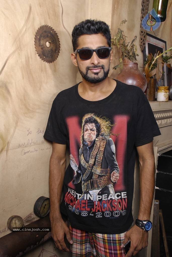 Andhra Mess Tamil Movie Stills - 56 / 56 photos