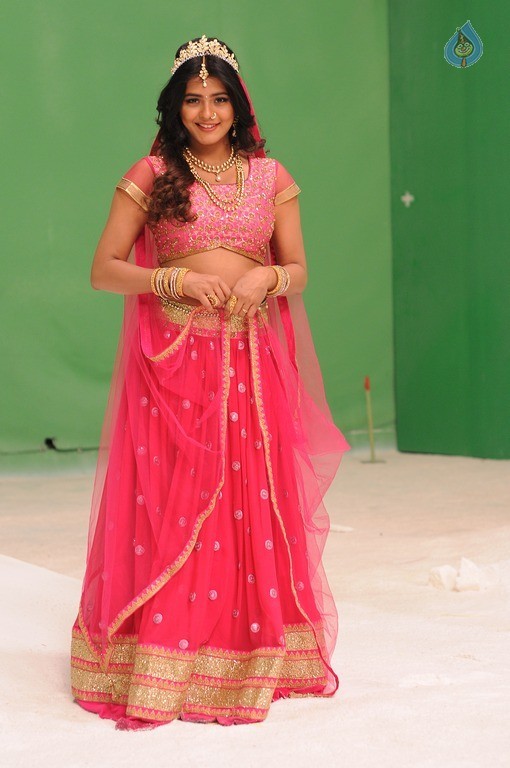 Angel Movie New Photos - 1 / 27 photos