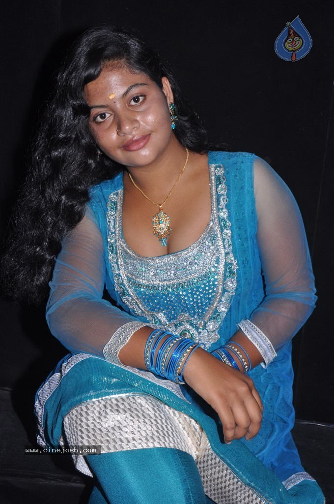 Anja Koottam Tamil Movie Stills - 26 / 41 photos