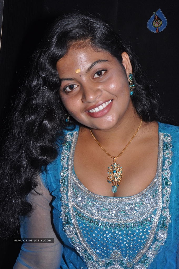 Anja Koottam Tamil Movie Stills - 27 / 41 photos