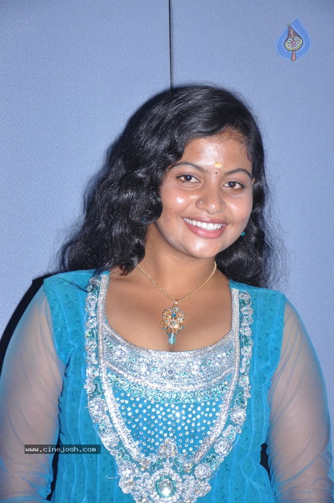 Anja Koottam Tamil Movie Stills - 29 / 41 photos