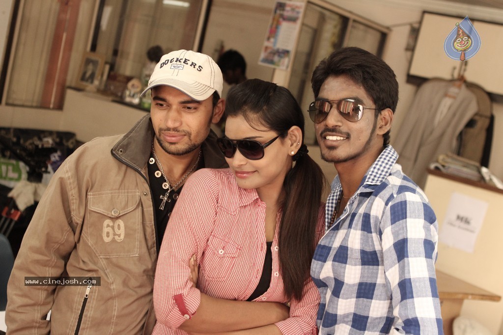Antha Akkade Jarigindi Movie Stills - 5 / 6 photos