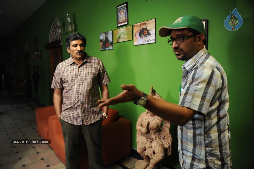 Anthaku Mundhu Aa Taruvatha Movie Stills - 17 / 38 photos