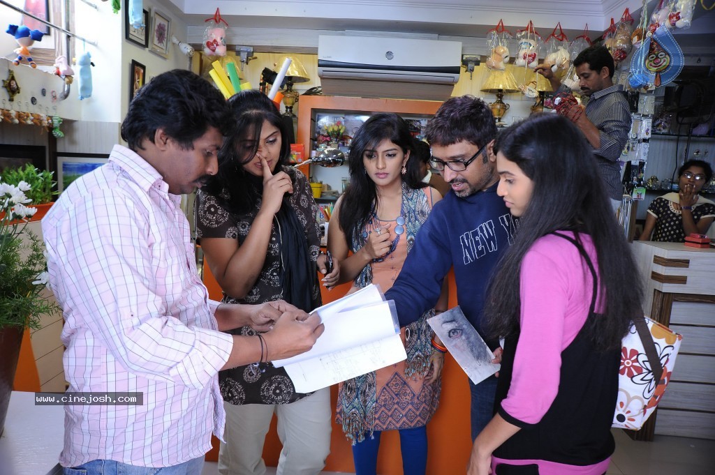 Anthaku Mundhu Aa Taruvatha Movie Stills - 35 / 38 photos