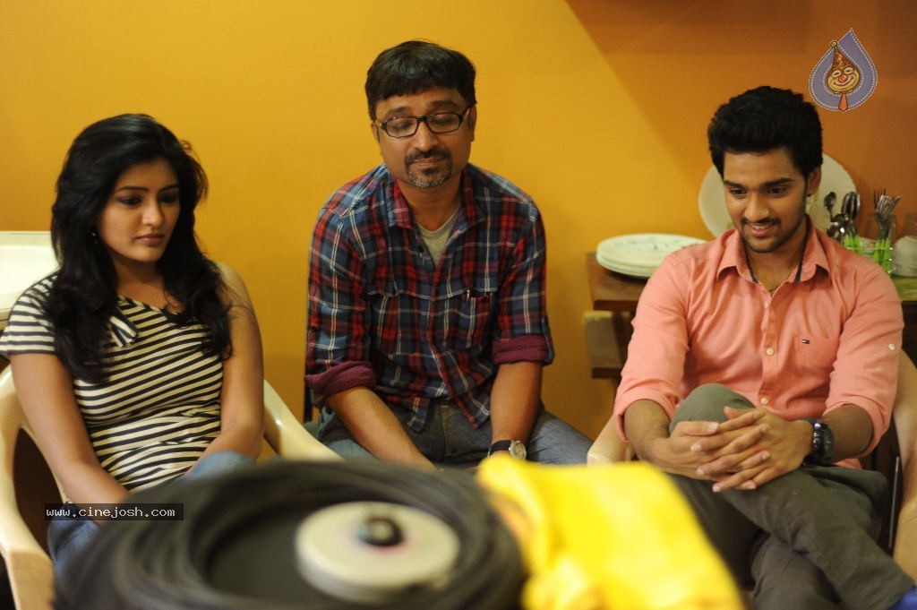 Anthaku Mundu Aa Tarvatha Stills n Walls - 8 / 82 photos