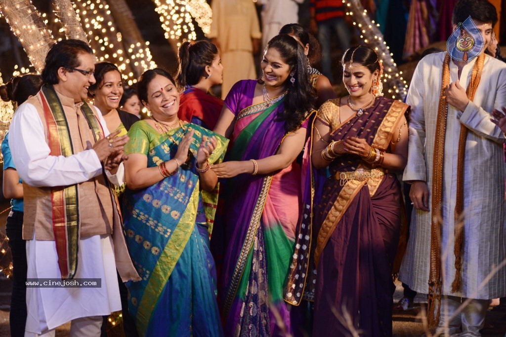 Anthaku Mundu Aa Tarvatha Stills n Walls - 63 / 82 photos
