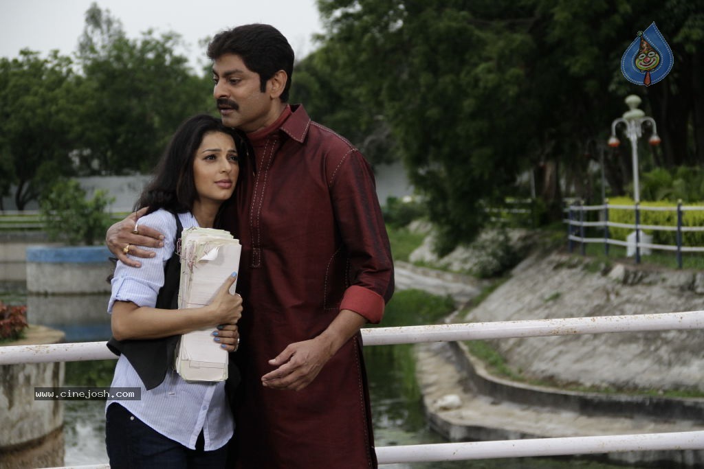 April Fool Movie New Stills - 26 / 45 photos