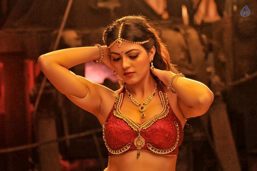 Araku Road Lo Movie New Stills - 6 / 28 photos