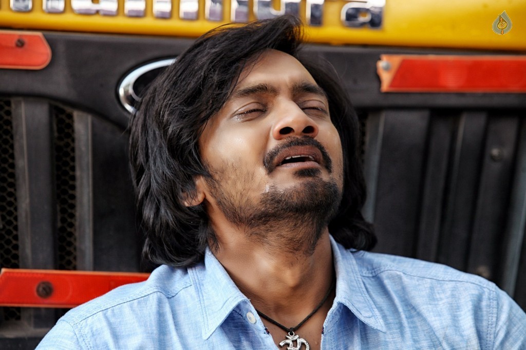 Araku Road Lo Movie New Stills - 7 / 28 photos