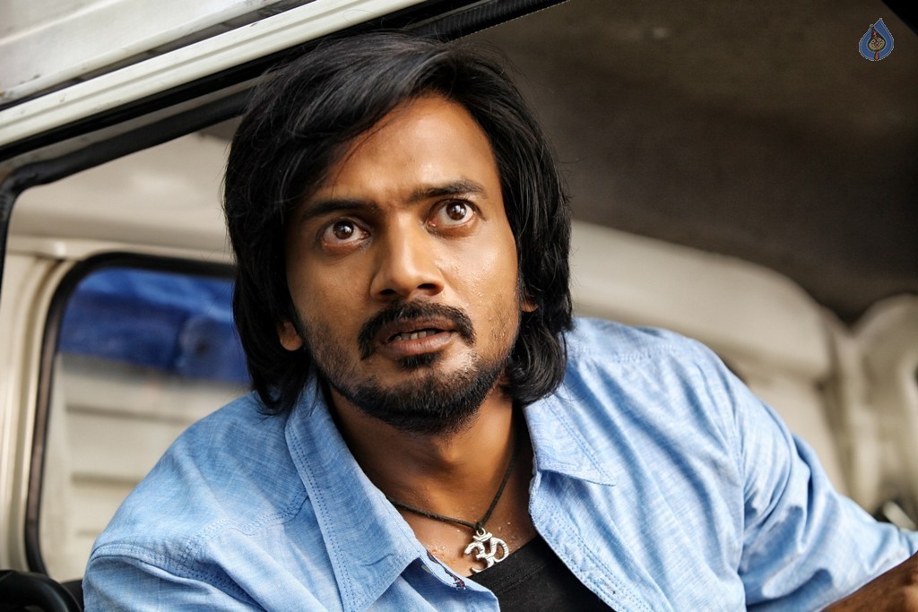 Araku Road Lo Movie New Stills - 22 / 28 photos