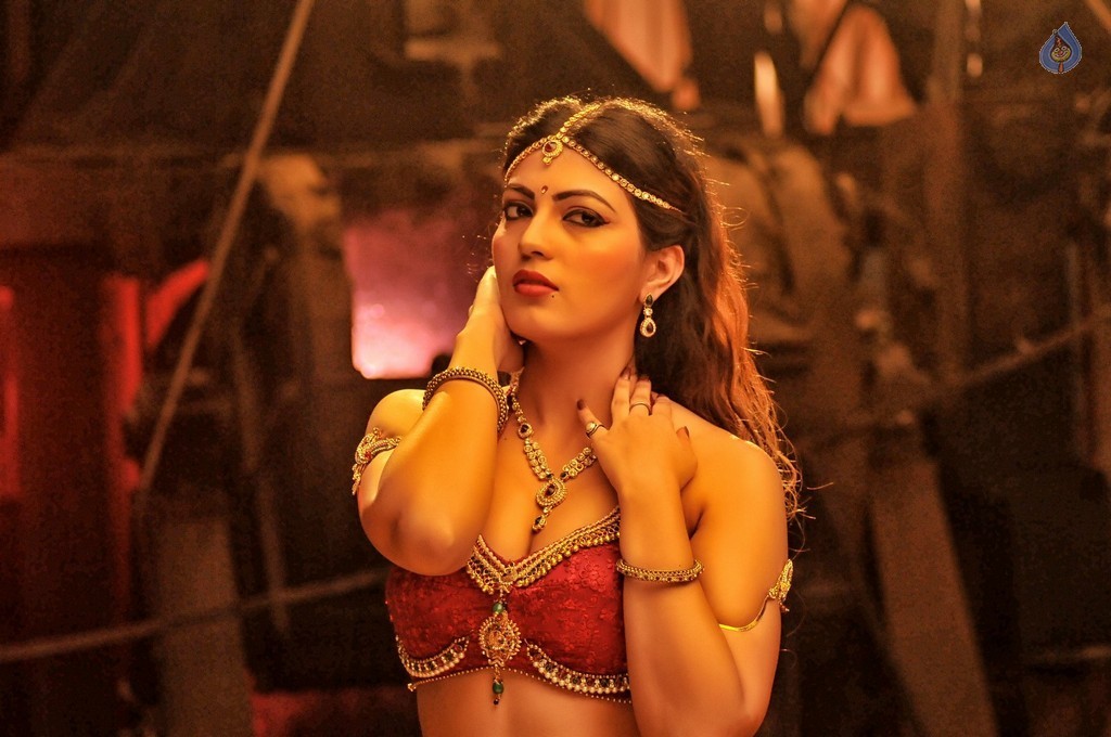 Araku Road Lo Movie New Stills - 24 / 28 photos