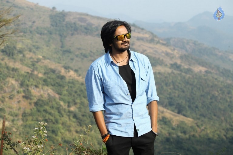 Araku Road Lo Movie Photos - 39 / 57 photos