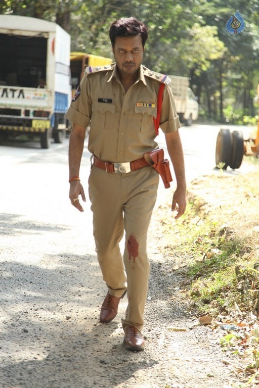 Araku Road Lo Movie Photos - 57 / 57 photos