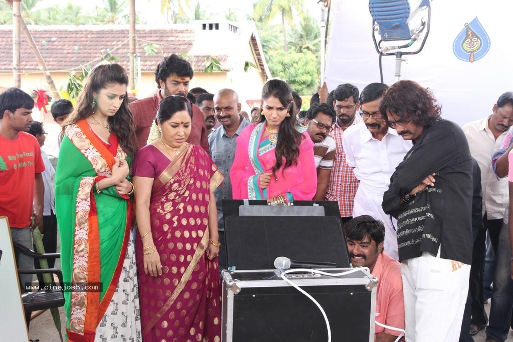 Aranmanai Tamil Movie Stills - 5 / 15 photos