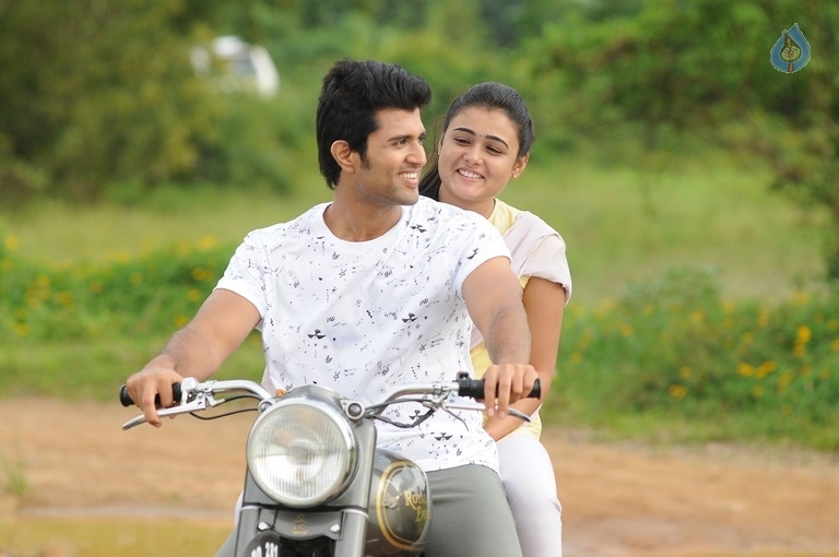 Arjun Reddy Movie Photos - 1 / 4 photos