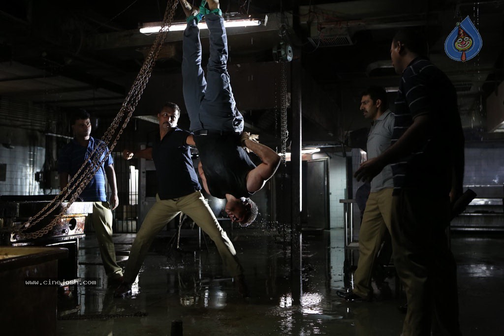 Arrambam Tamil Movie New Stills - 58 / 151 photos