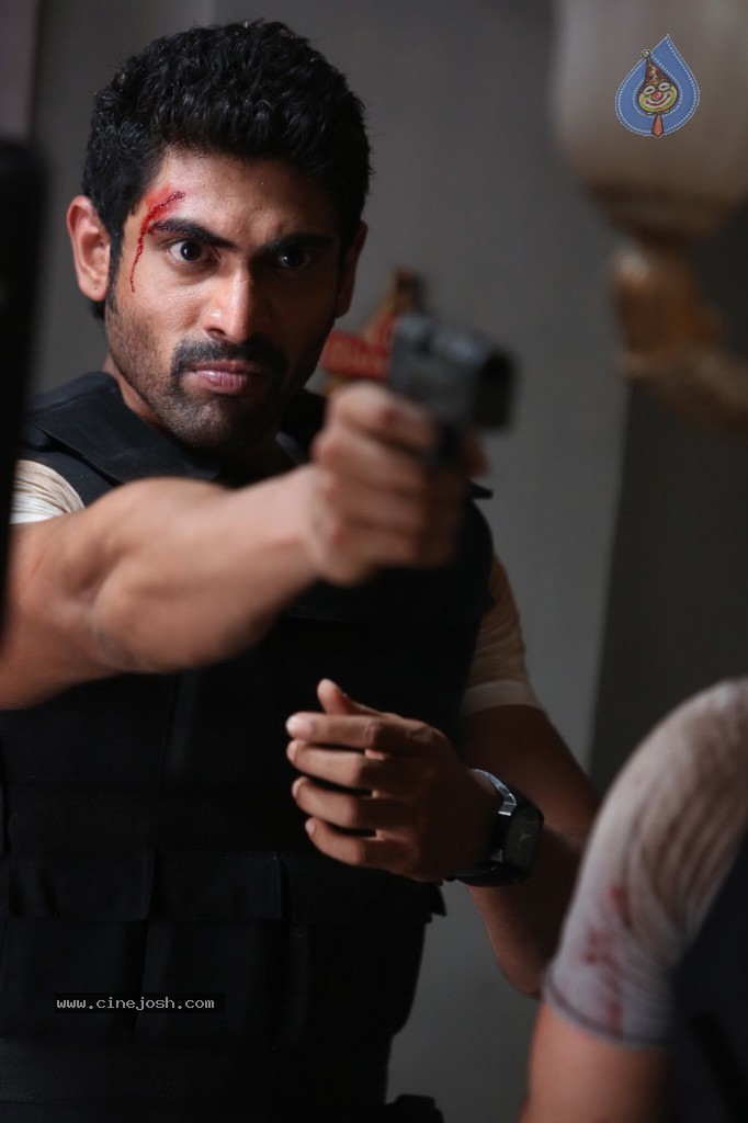Arrambam Tamil Movie New Stills - 96 / 151 photos