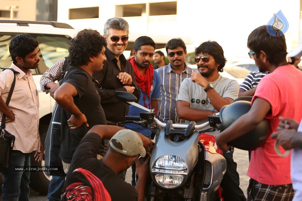 Arrambam Tamil Movie Stills - 21 / 27 photos