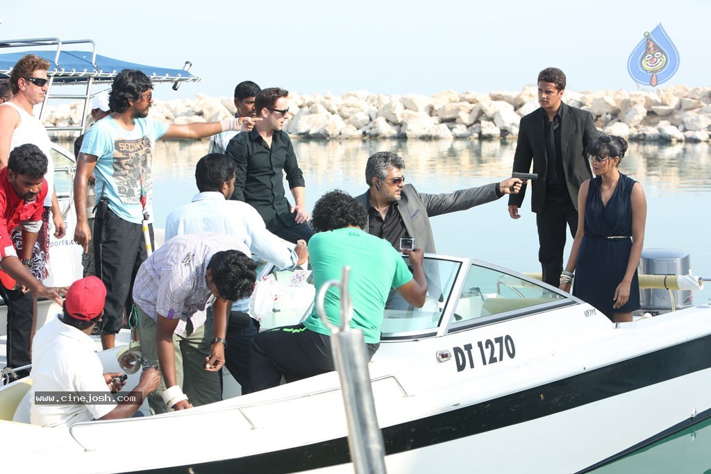 Arrambam Tamil Movie Stills - 24 / 27 photos