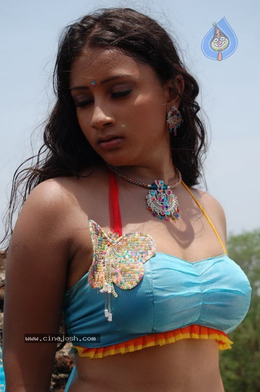Arumbu Meesai Kurumbu Paarvai Stills - 8 / 55 photos