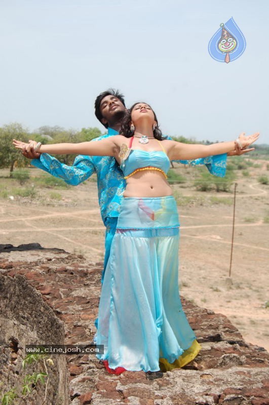 Arumbu Meesai Kurumbu Paarvai Stills - 23 / 55 photos