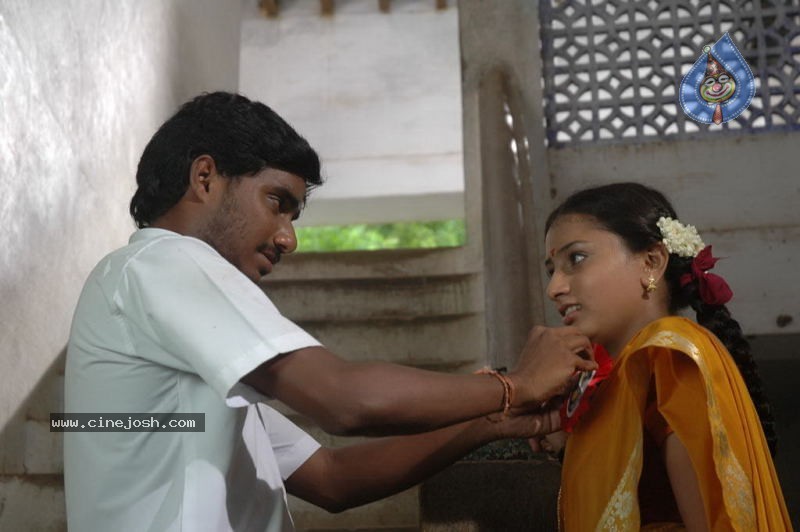 Arumbu Meesai Kurumbu Paarvai Stills - 32 / 55 photos