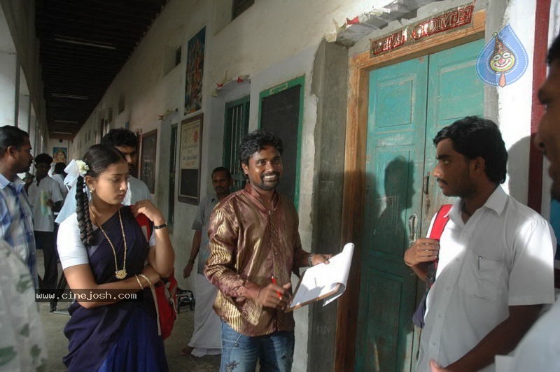 Arumbu Meesai Kurumbu Paarvai Stills - 40 / 55 photos