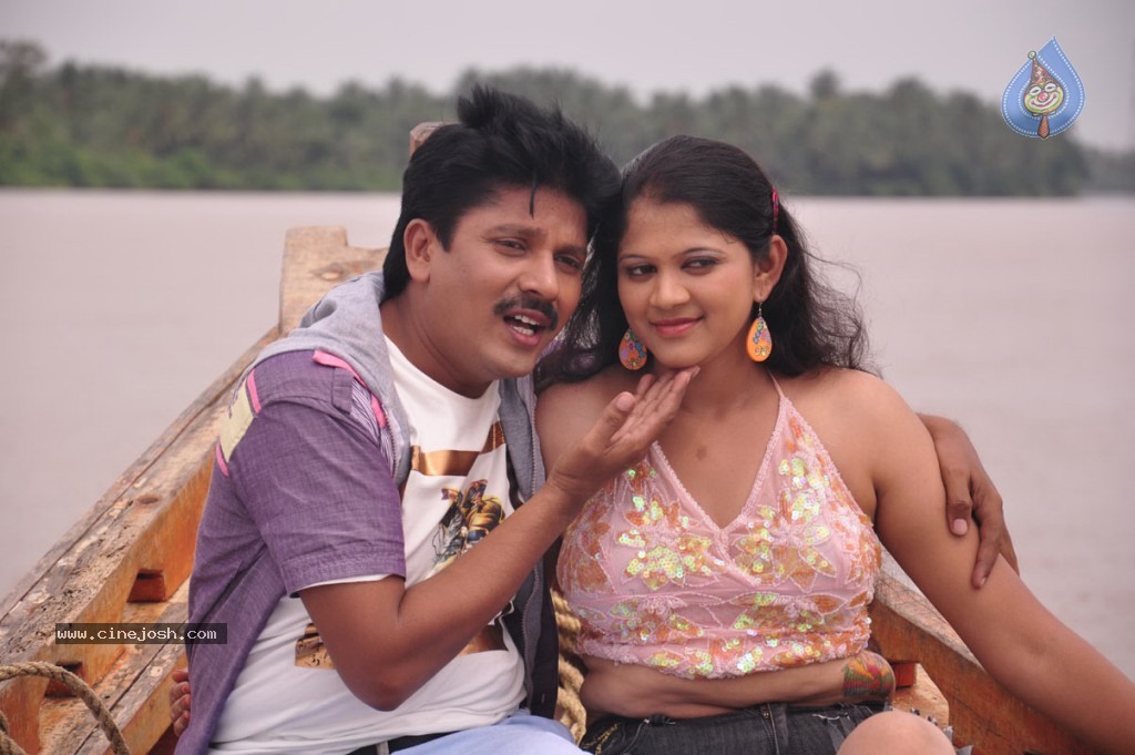 Asalem Jarigindante Movie Stills - 37 / 48 photos