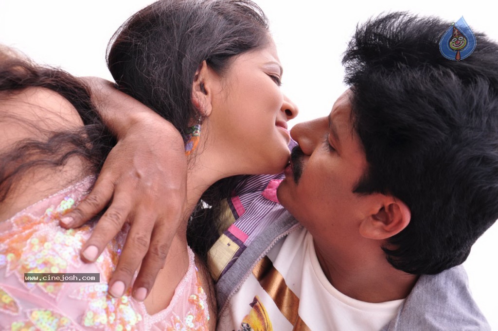 Asalem Jarigindante Movie Stills - 48 / 48 photos