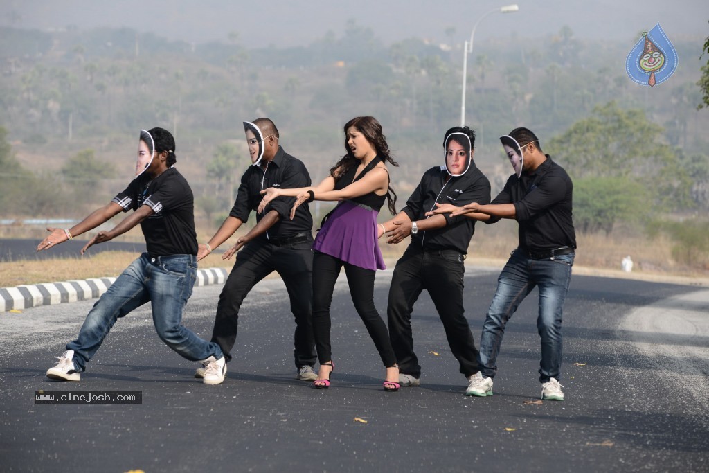 Athadu Aame O Scooter Movie Photos - 26 / 41 photos