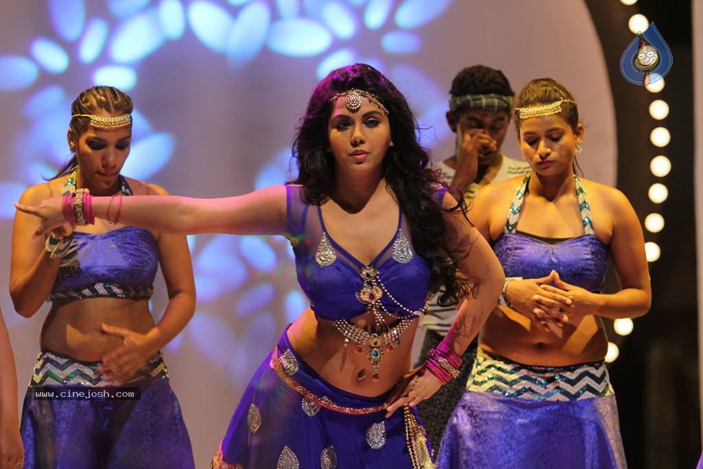 Athidhi Tamil Movie Hot Stills - 43 / 57 photos