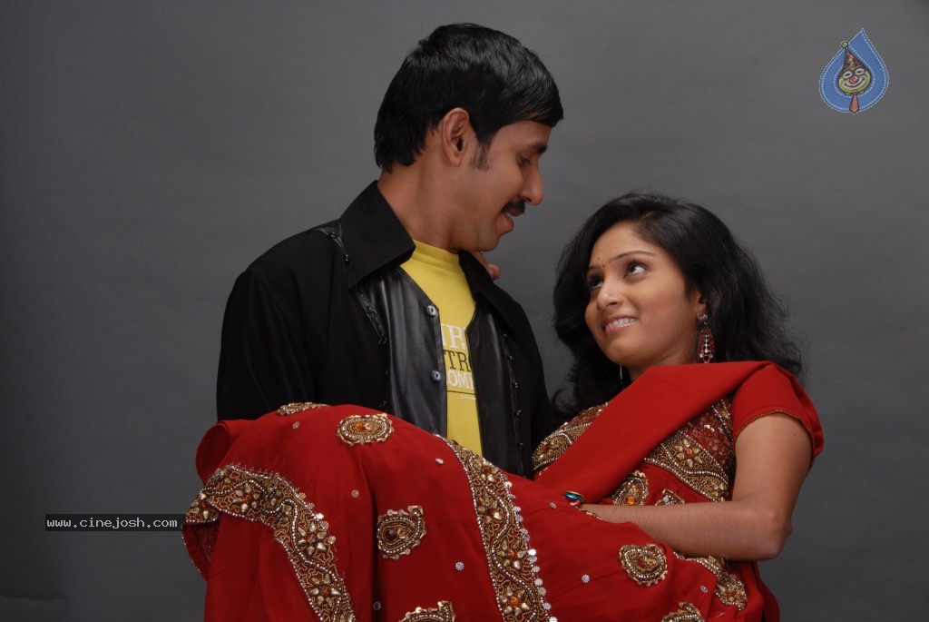 August 15 Movie Photo Shoot Stills - 8 / 78 photos