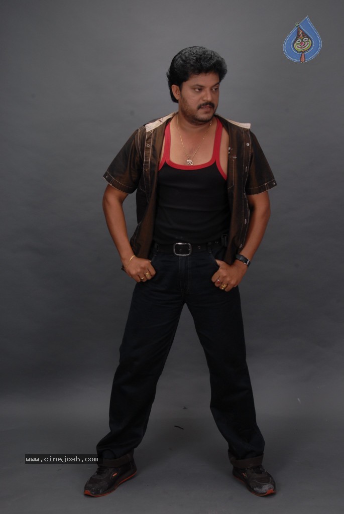 August 15 Movie Photo Shoot Stills - 31 / 78 photos
