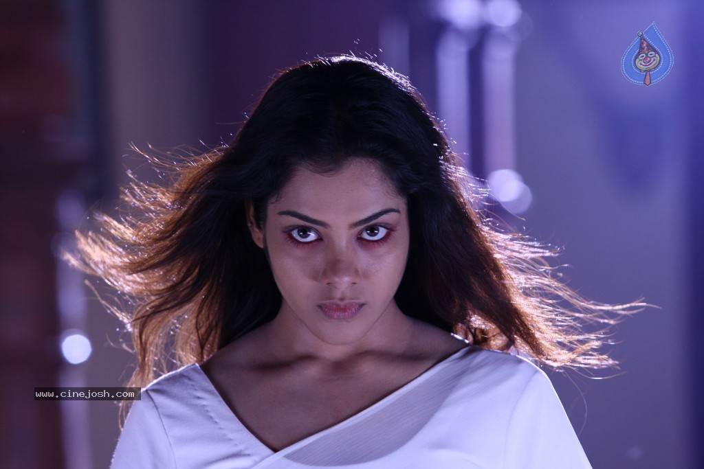 Avanthipuram Movie Stills - 7 / 42 photos