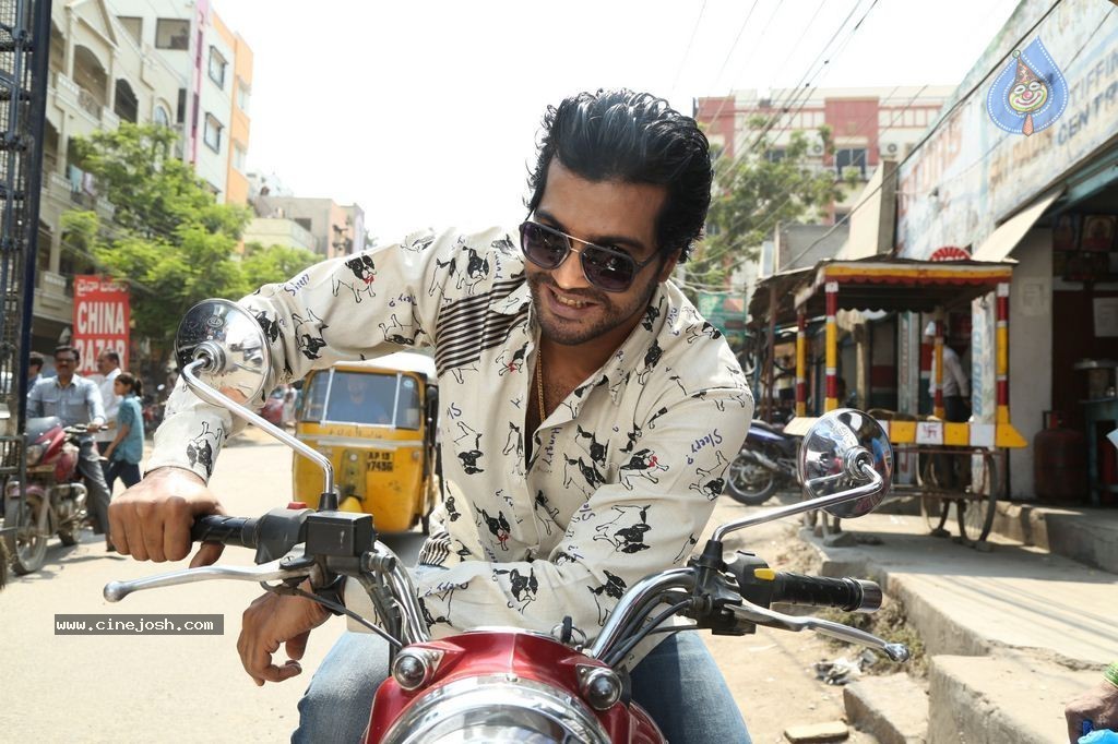 Ayirathil Iruvar Tamil Movie Stills - 3 / 40 photos