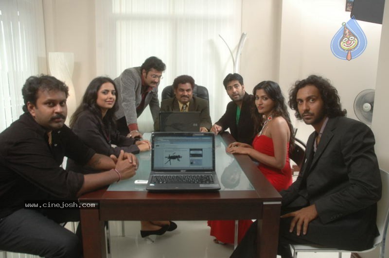 Ayutha Poratam Movie Stills - 17 / 33 photos