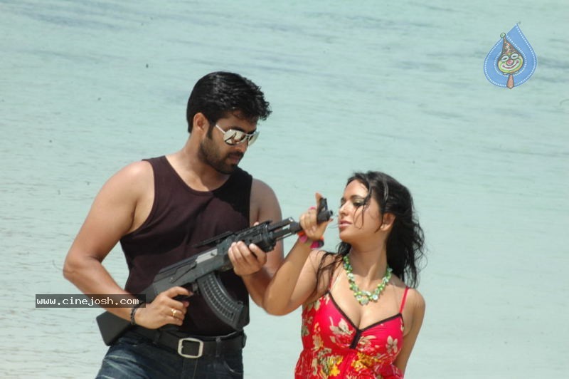 Ayutha Poratam Movie Stills - 32 / 33 photos