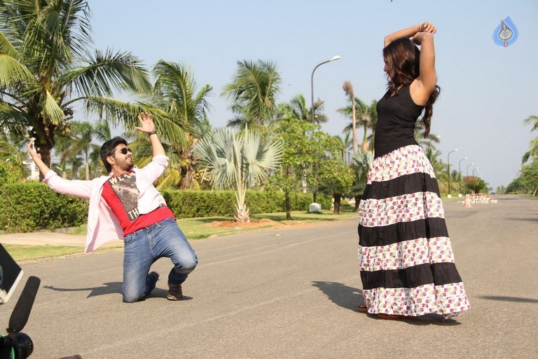 Ayyo Rama Movie Photos and Posters - 39 / 64 photos
