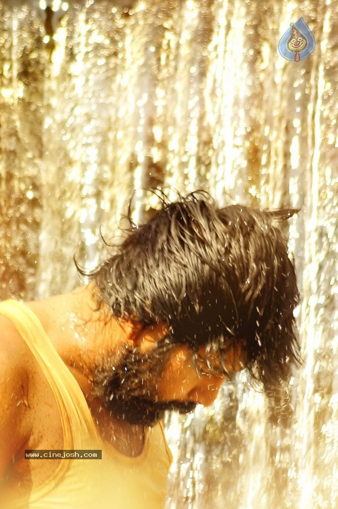 Azhagu Magan Tamil Movie Stills - 41 / 41 photos