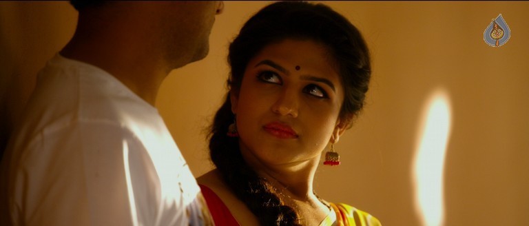 Baabu Baga Busy Movie Poster and Photos - 8 / 8 photos