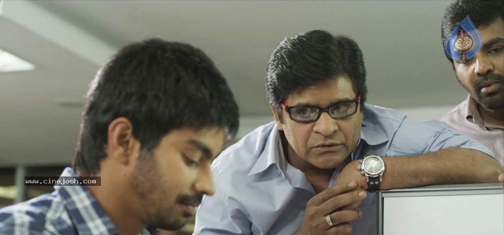 Back Bench Student Movie Stills n Walls - 34 / 37 photos