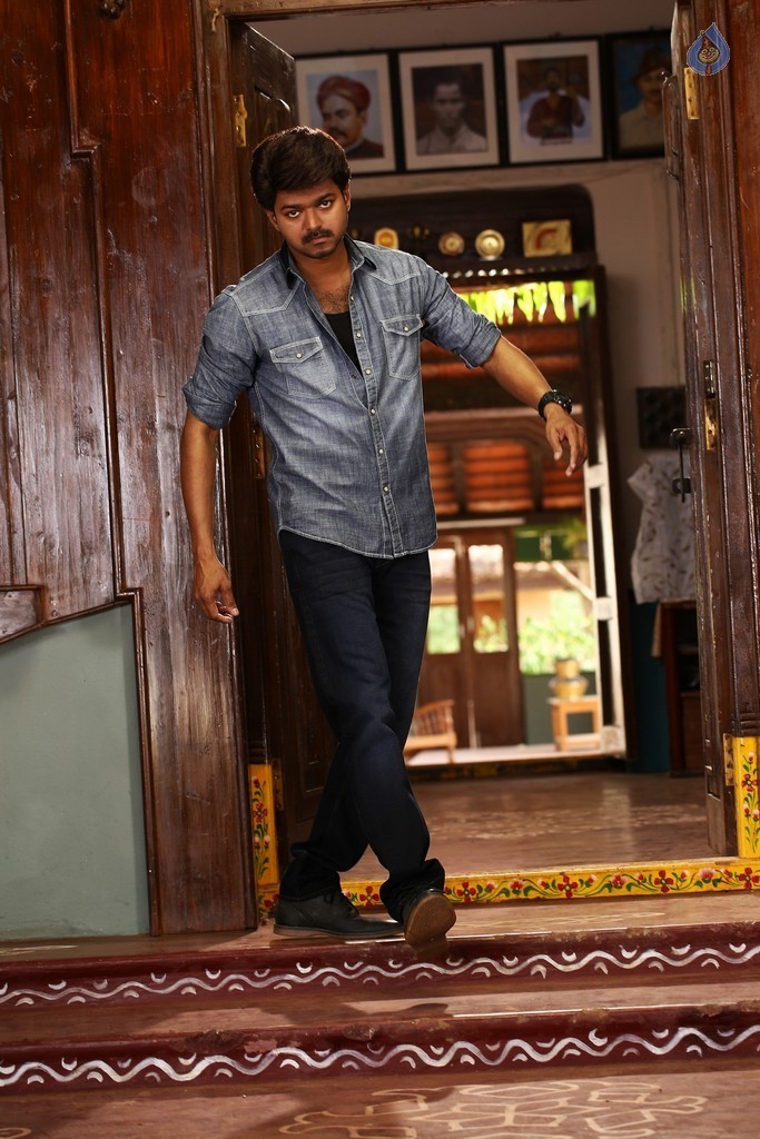 Bairavaa Tamil Movie Stills Photo 3 of 5