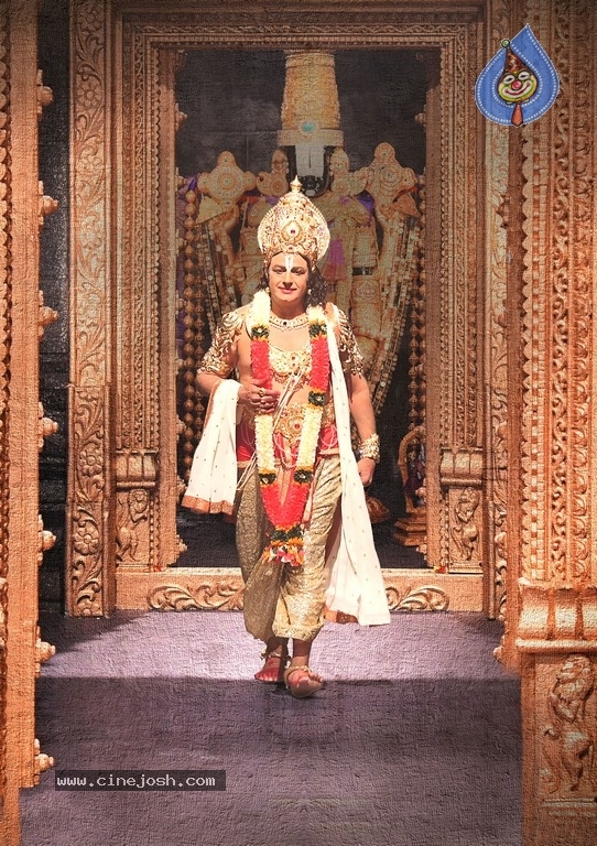 Balakrishna as Lord Venkateswara from NTR Biopic - 1 / 2 photos