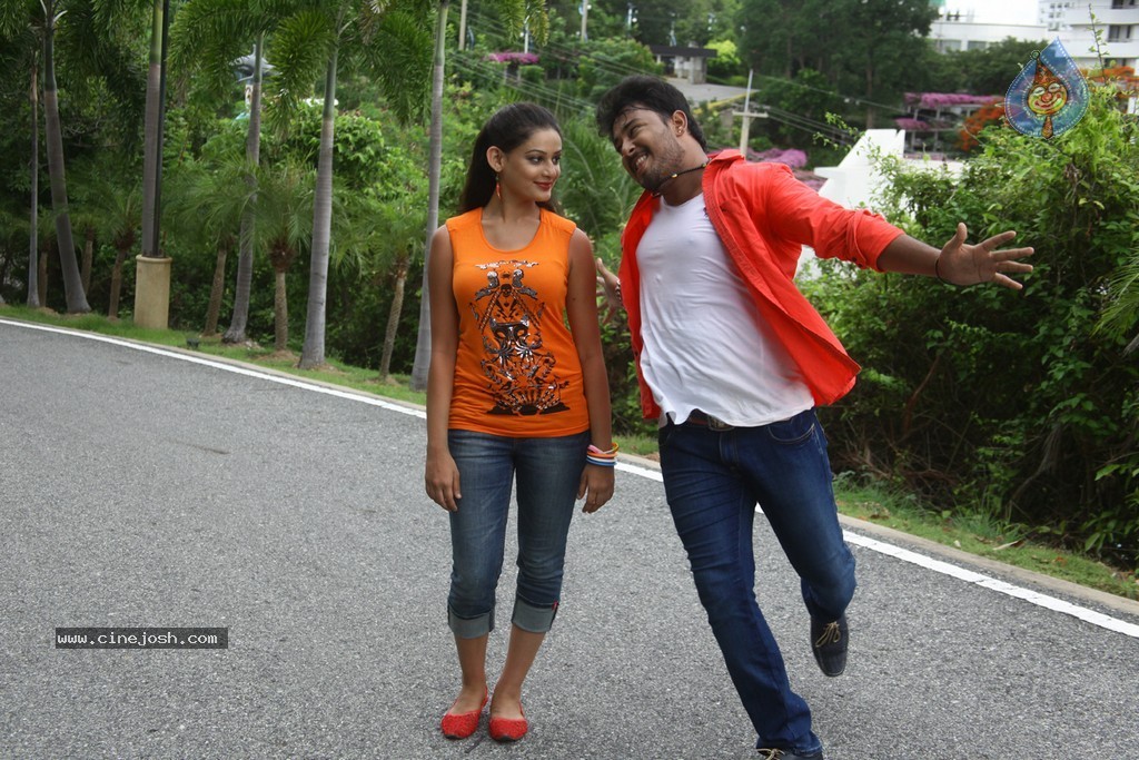 Band Baaja Stills n Walls - 17 / 93 photos