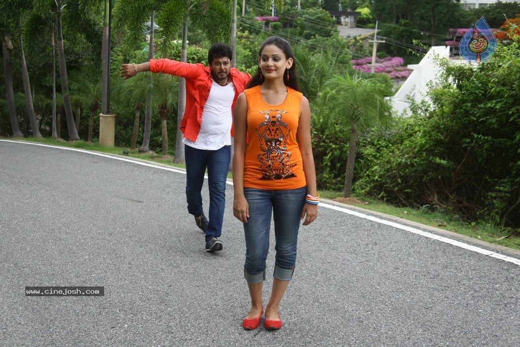 Band Baaja Stills n Walls - 19 / 93 photos